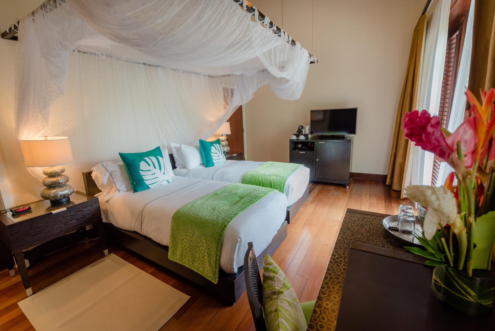 มาริโกต์ เบย์ รีสอร์ต แอนด์ มารีนา Hotel มาริกอทเบย์ ภายนอก รูปภาพ