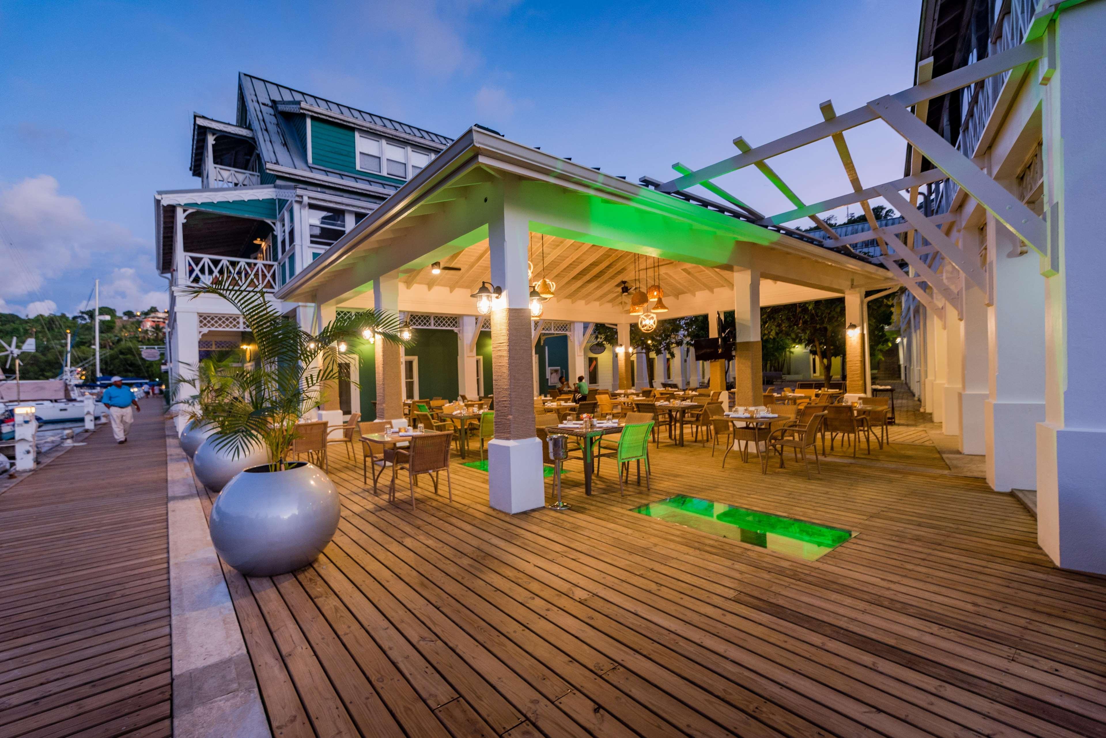 มาริโกต์ เบย์ รีสอร์ต แอนด์ มารีนา Hotel มาริกอทเบย์ ภายนอก รูปภาพ