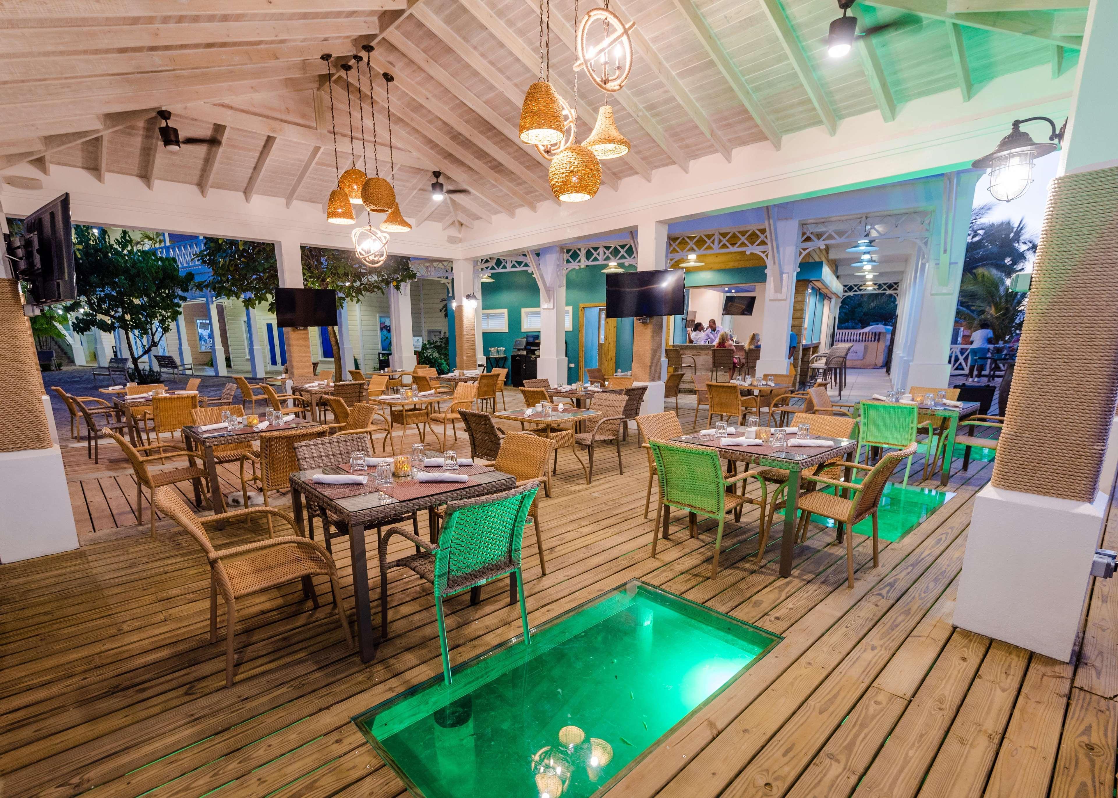 มาริโกต์ เบย์ รีสอร์ต แอนด์ มารีนา Hotel มาริกอทเบย์ ภายนอก รูปภาพ